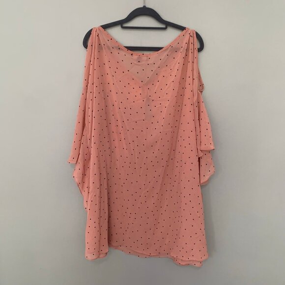 NEW Suzanne Betro polka dot short sleeve cold shoulder lightweight pullover top‎ - Picture 7 of 10